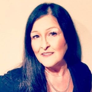 Meet your Posher, Catherine